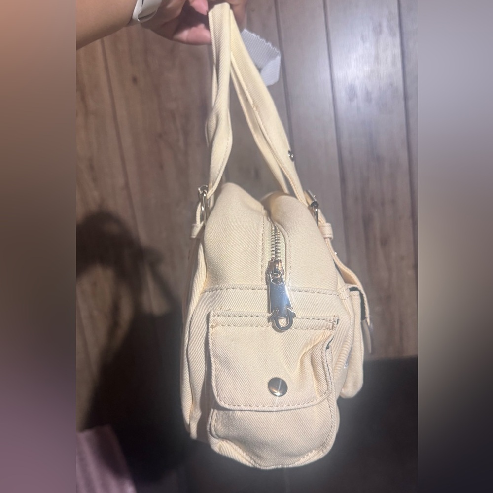 Viral True Religion Yellow Shoulder Bag with Silver Accents - Picture 2 of 7